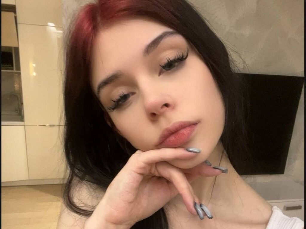 LoraBrow Picture